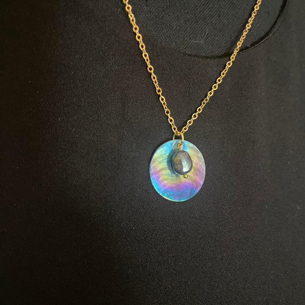 Fresh Water Pearl and Capiz Shell 18k Gold plated necklace.